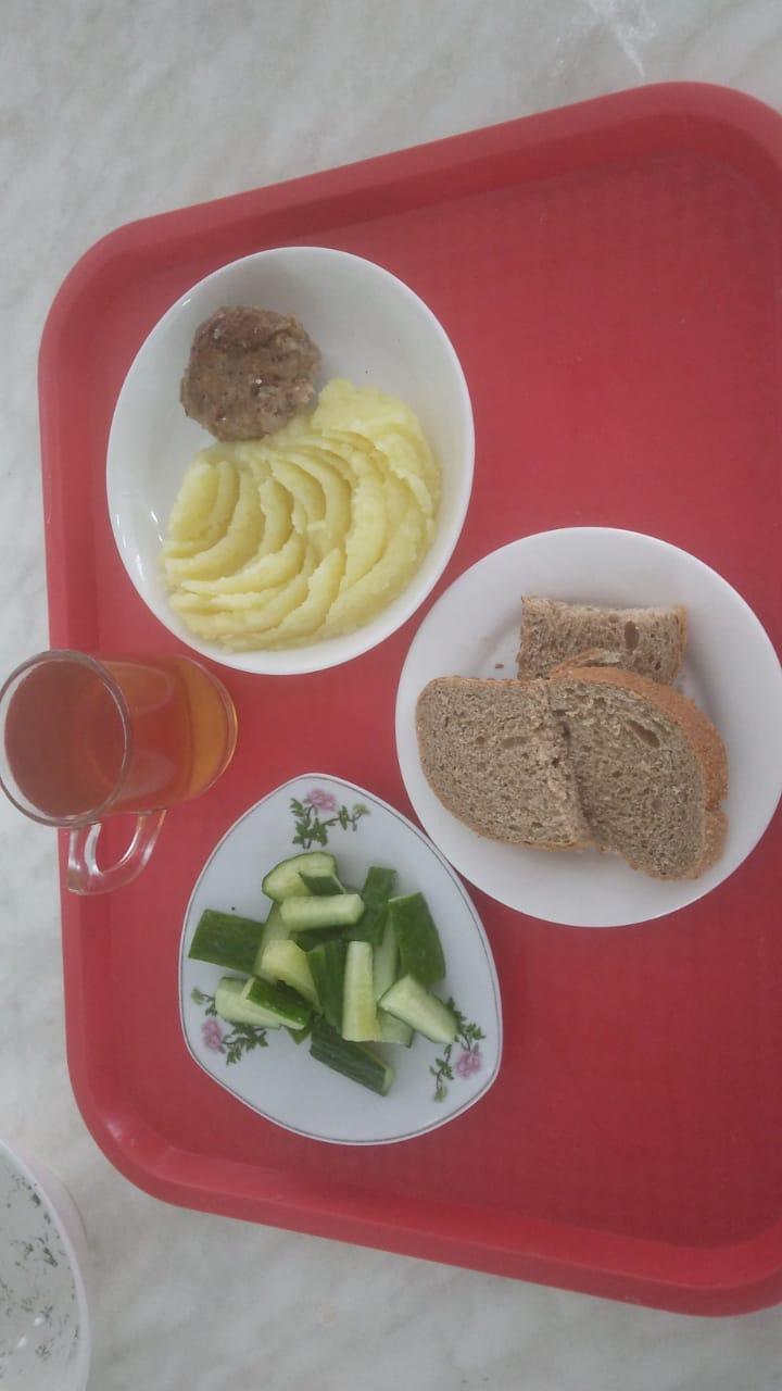 Тегін тамақтануды ұйымдастырудан көрініс.